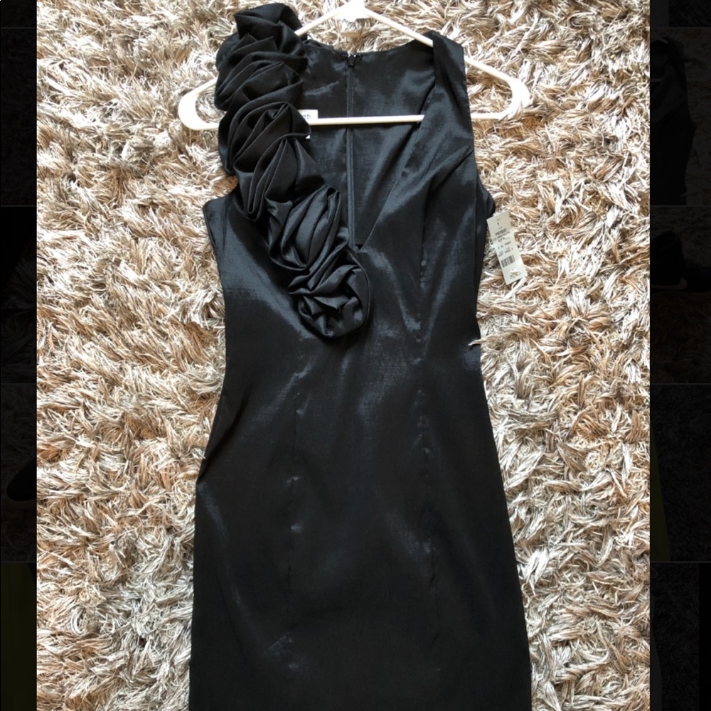 NWT Cache black ruffle dress size 4